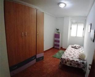 Dormitori de Apartament en venda en Torrevieja amb Terrassa