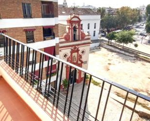 Exterior view of Flat for sale in  Sevilla Capital  with Air Conditioner and Terrace