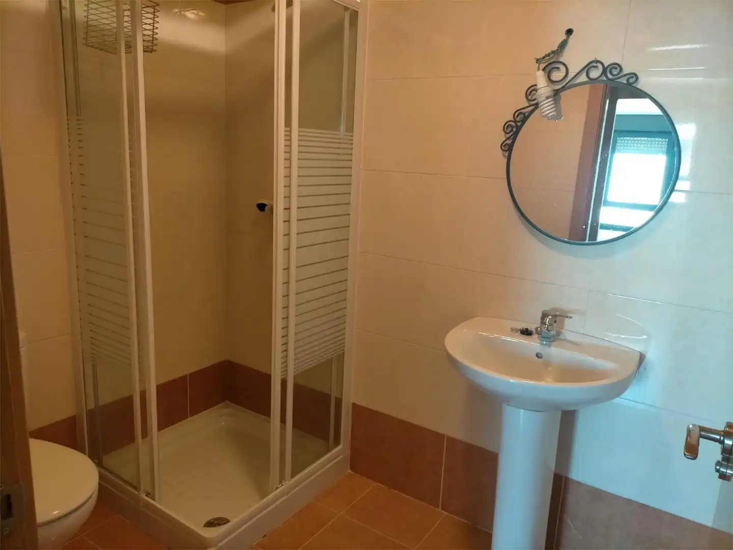 Bathroom of Flat for sale in Salamanca  with Heating, Parquet flooring and Terrace