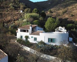 Vista exterior de Finca rústica de lloguer en Almuñécar amb Jardí privat, Terrassa i Piscina