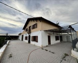 Vista exterior de Casa o xalet en venda en Lorca amb Terrassa, Piscina i Balcó