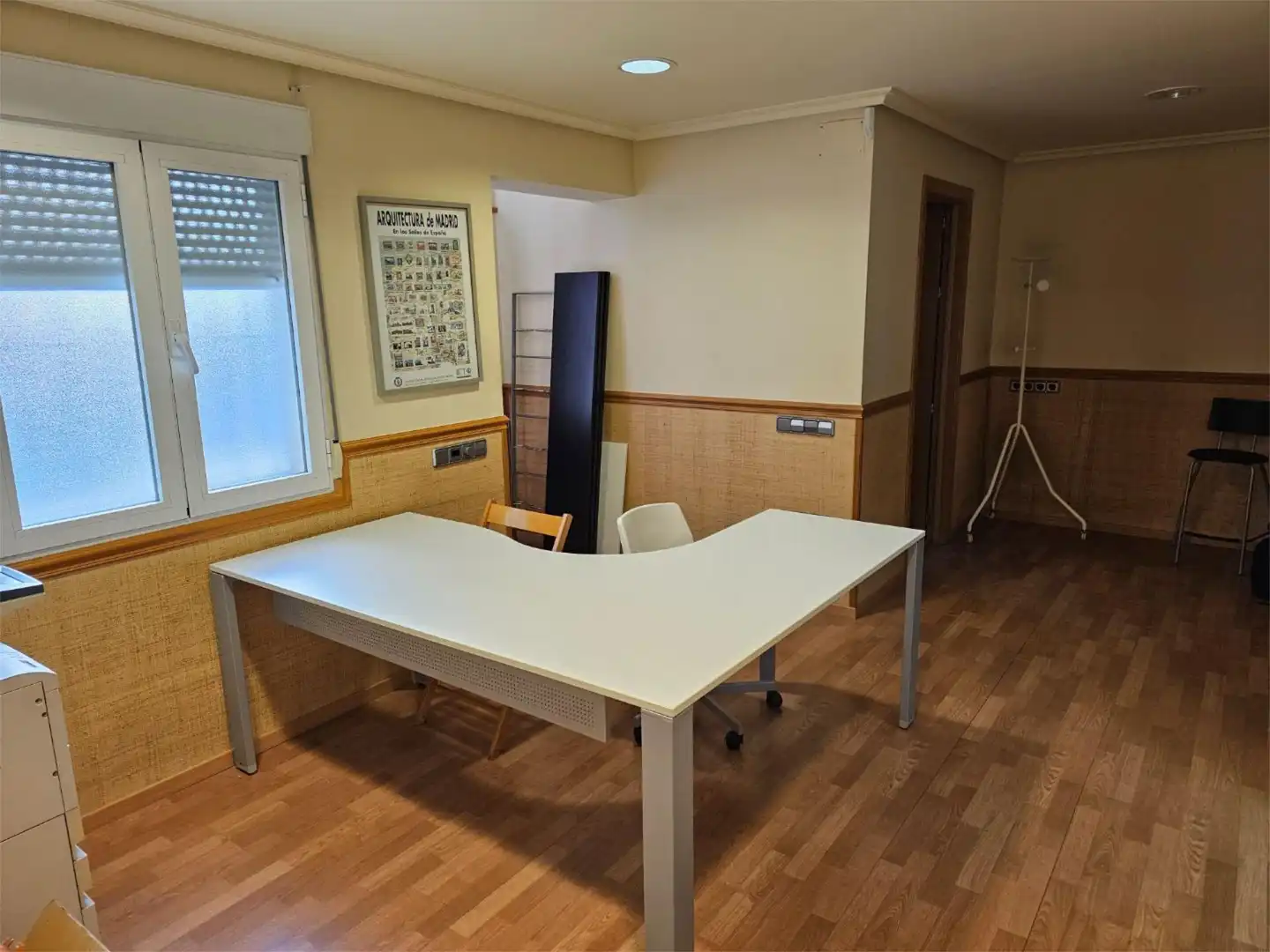 Commercial properties for rent in Calle Fuenlabrada, 1, Casco Antiguo Commercial properties for rent in Alcorcón with Air Conditioner, Parquet flooring and Furnished