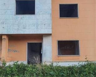 Vista exterior de Casa adosada en venda en Ferrol amb Piscina