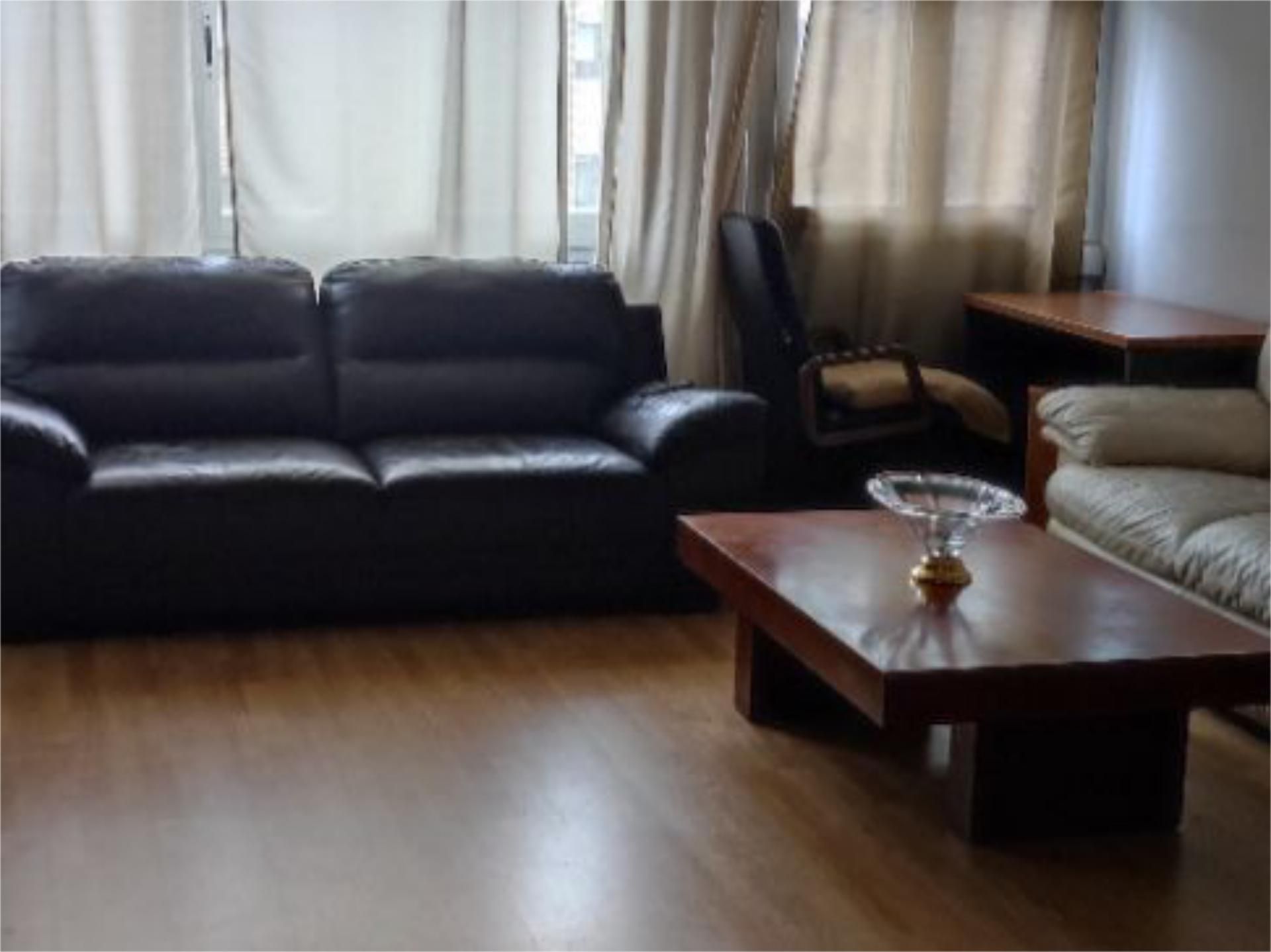 Living room of Flat to rent in Valdemoro  with Air Conditioner, Heating and Parquet flooring