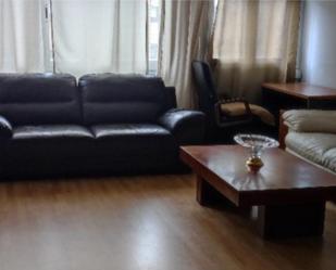 Living room of Flat to rent in Valdemoro  with Air Conditioner, Heating and Parquet flooring