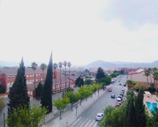 Vista exterior de Pis de lloguer en Petrer amb Aire condicionat, Piscina i Moblat