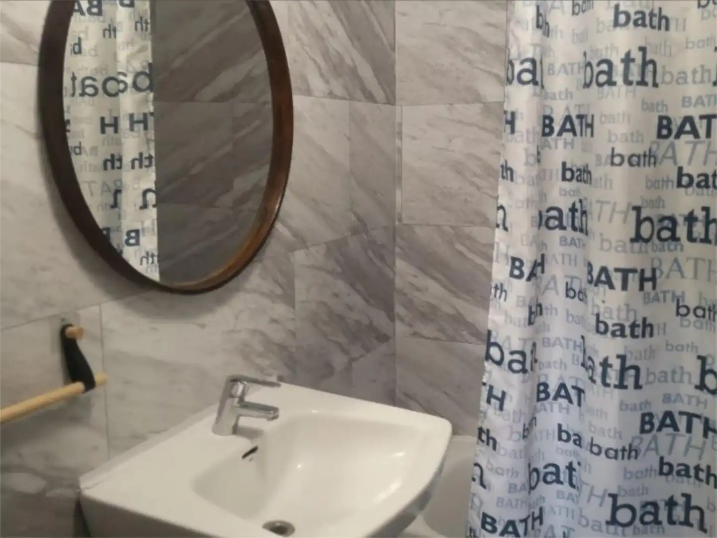 Baño de Piso en venta en Las Pedroñeras    con Calefacción, Terraza y Trastero