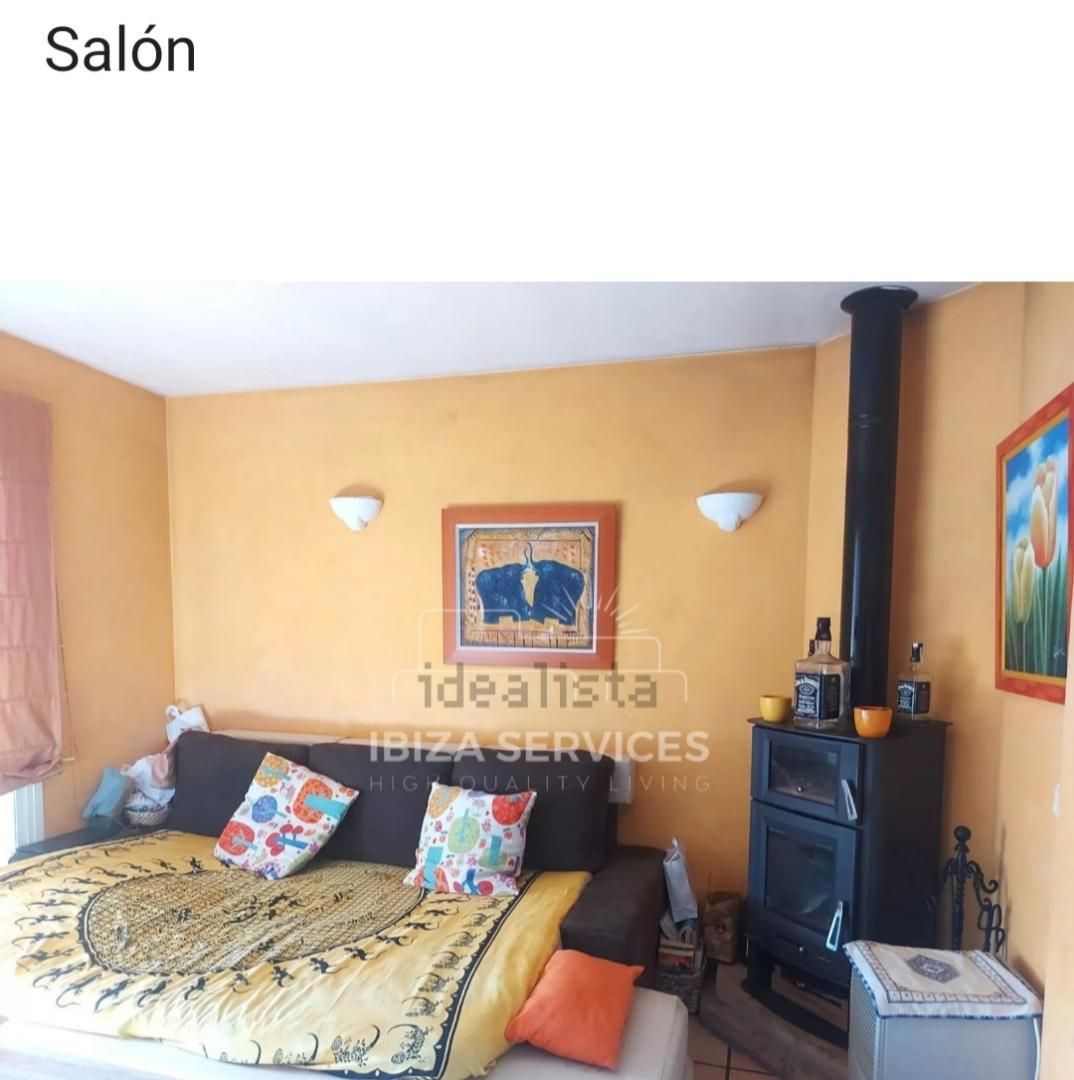 Sala d'estar de Apartament en venda en Santa Eulària des Riu amb Balcó