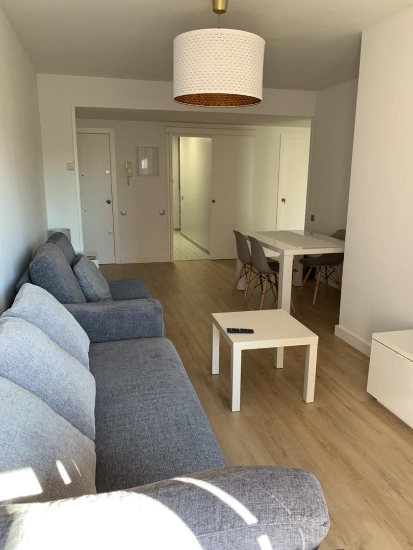 Living room of Flat to share in Terrassa