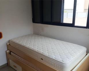 Bedroom of Attic to share in Alicante / Alacant  with Air Conditioner, Heating and Terrace