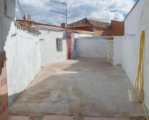 Exterior view of House or chalet for sale in Escalonilla