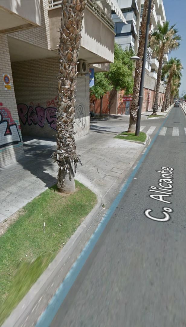 Vista exterior de Garatge en venda en San Vicente del Raspeig / Sant Vicent del Raspeig