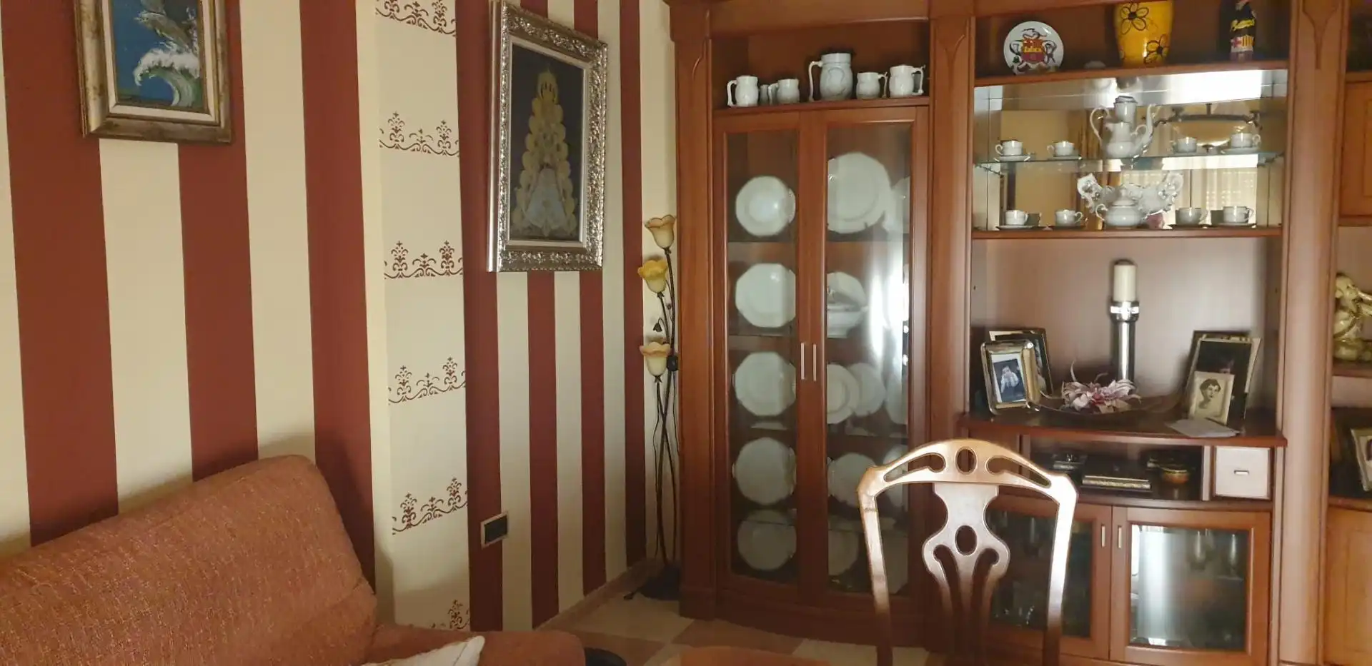 Duplexes for sale in Plaza de la Almadrà, 13, Valdepeñas de Jaén Dining room of Duplexes for sale in Valdepeñas de Jaén with Terrace, Storage room and Furnished