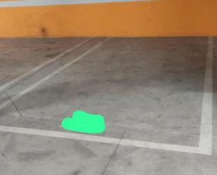 Parking of Garage to rent in Pinto