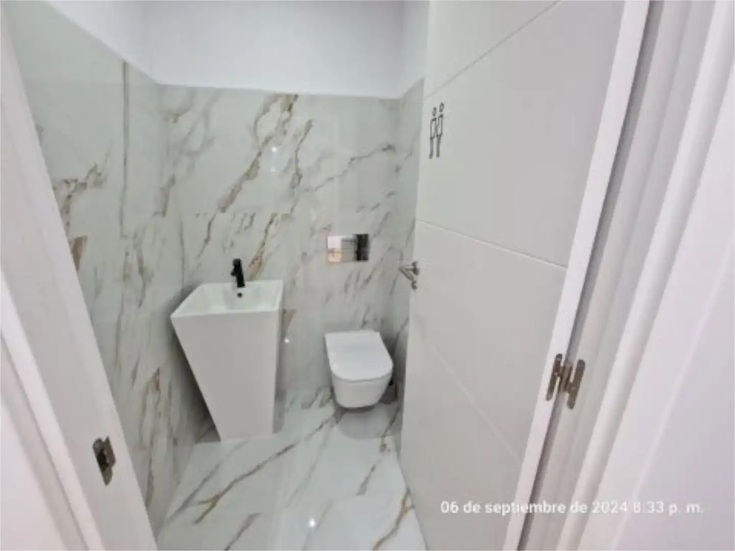Bany de Oficina de lloguer en Oviedo 