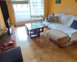 Living room of Flat for sale in  Madrid Capital  with Air Conditioner, Terrace and Balcony