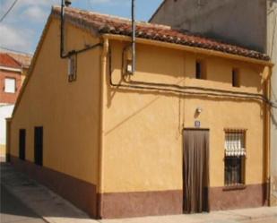 Exterior view of House or chalet for sale in Talayuelas