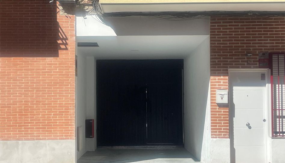 Garage for rent in Calle de Etruria, 33, Canillejas, Madrid Capital - image 1 Photo 1 of Garage for rent in Calle de Etruria, 33, Canillejas, Madrid Capital