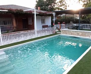 Swimming pool of House or chalet to rent in Baeza  with Air Conditioner and Swimming Pool