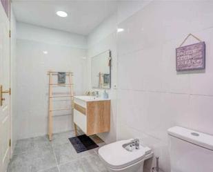 Bathroom of Flat for sale in Candelaria  with Terrace, Swimming Pool and Furnished