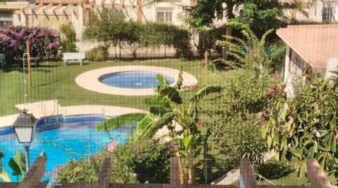 Casa adosada en venta en Calle Antonio Tapies, 8, Burguillos, Sevilla - imagen 3 Foto 3 de Casa adosada en venta en Calle Antonio Tapies, 8, Burguillos, Sevilla