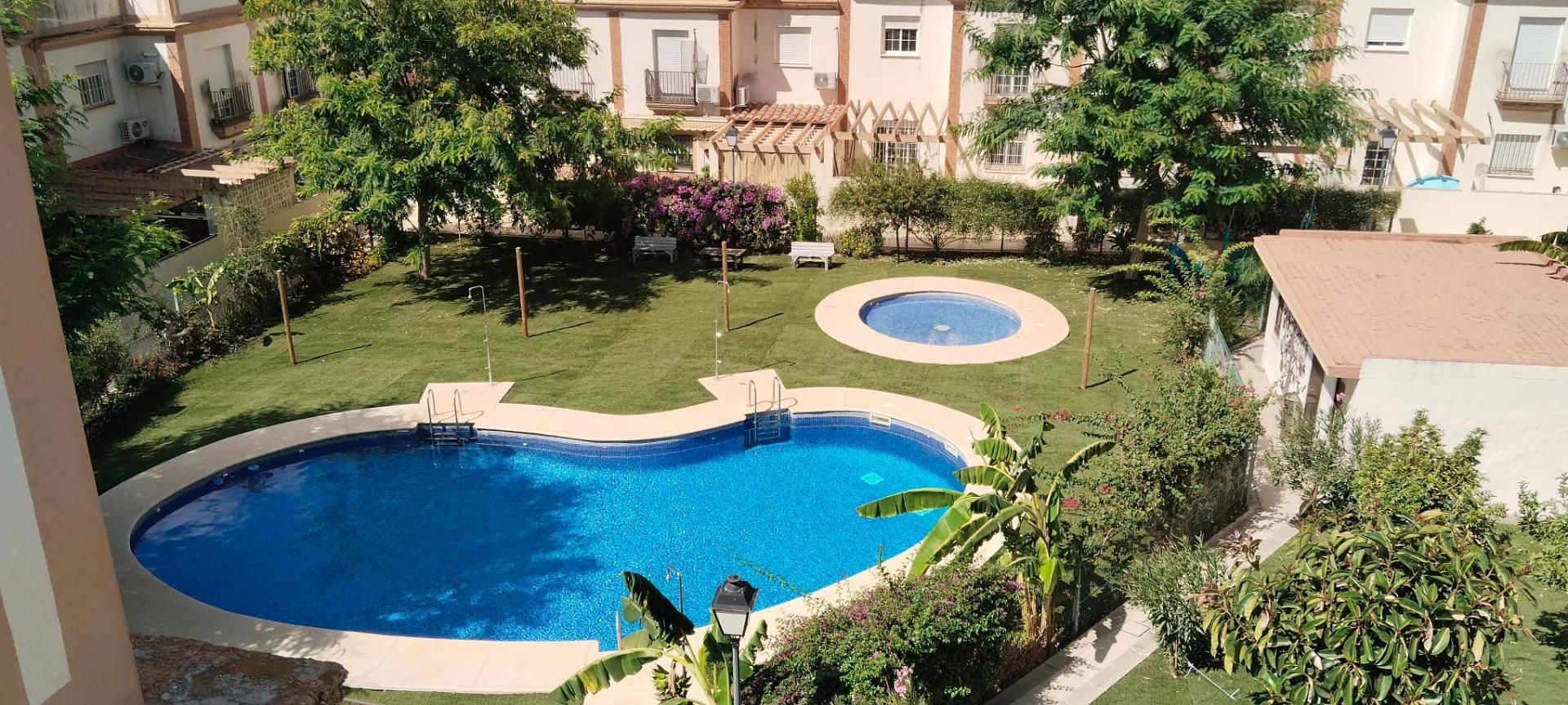 Piscina de Casa adosada en venta en Burguillos con Aire acondicionado, Jardín privado y Terraza
