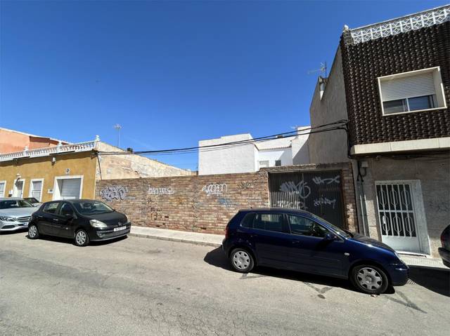 Terreno en Venta en Calle Mollerusa, 25 en Los Dolores