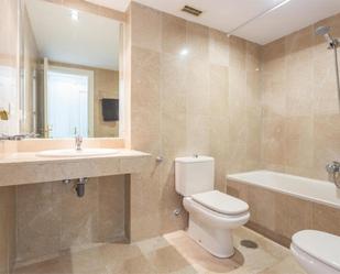 Bathroom of Apartment to share in Marbella  with Air Conditioner, Heating and Private garden