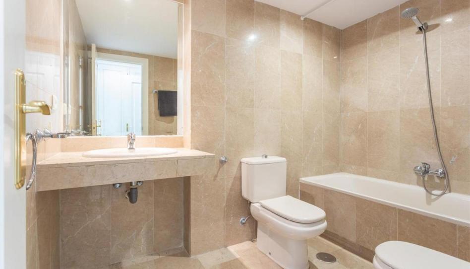 Photo 1 of Apartment to share in Calle Osa Mayor, 74, Los Naranjos, Málaga