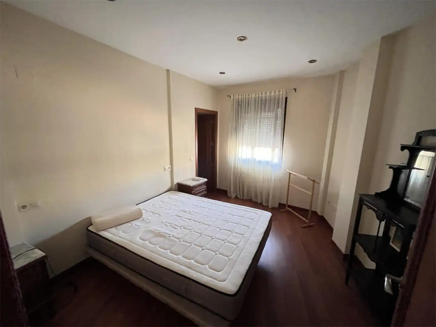 Einfamilien-Reihenhaus zum Verkauf in Calle Alta, 21, Moriles Schlafzimmer von Einfamilien-Reihenhaus zum Verkauf in Moriles mit Klimaanlage, Heizung und Parkett