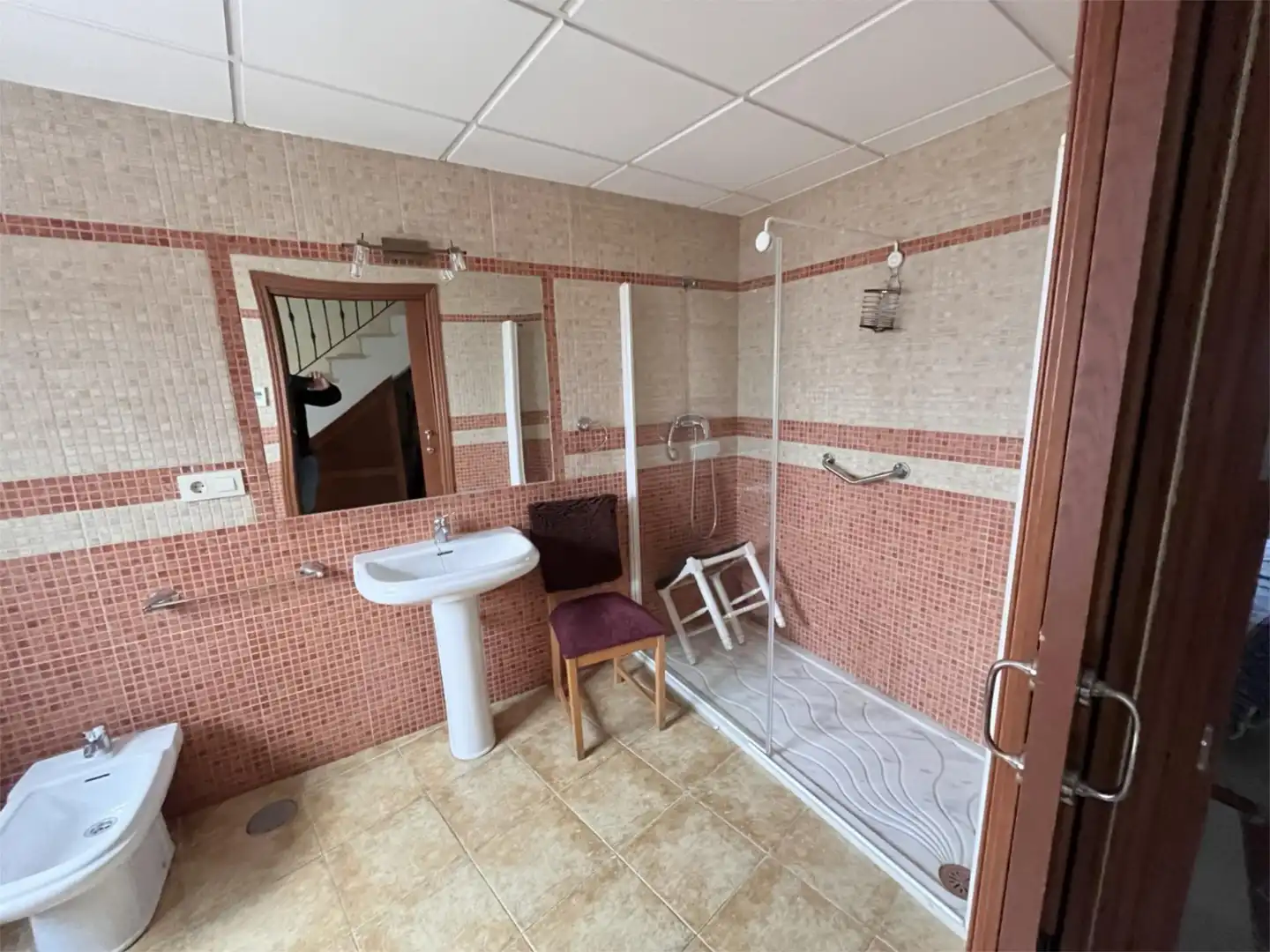 Einfamilien-Reihenhaus zum Verkauf in Calle Alta, 21, Moriles Badezimmer von Einfamilien-Reihenhaus zum Verkauf in Moriles mit Klimaanlage, Heizung und Parkett