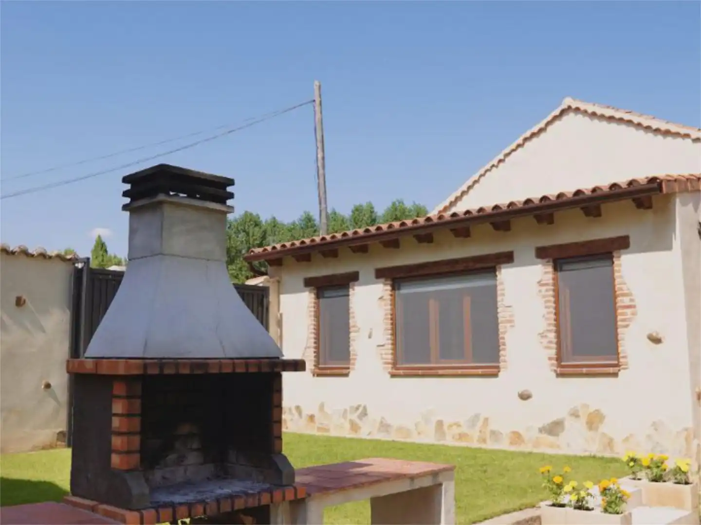 Country homes for sale in Pp-2416, 27, Bustillo de la Vega Garden of Country homes for sale in Bustillo de la Vega with Terrace and Swimming Pool