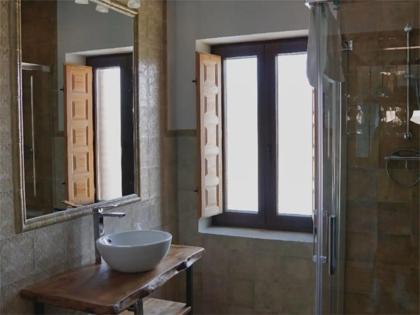 Country homes for sale in Pp-2416, 27, Bustillo de la Vega Bathroom of Country homes for sale in Bustillo de la Vega with Terrace and Swimming Pool