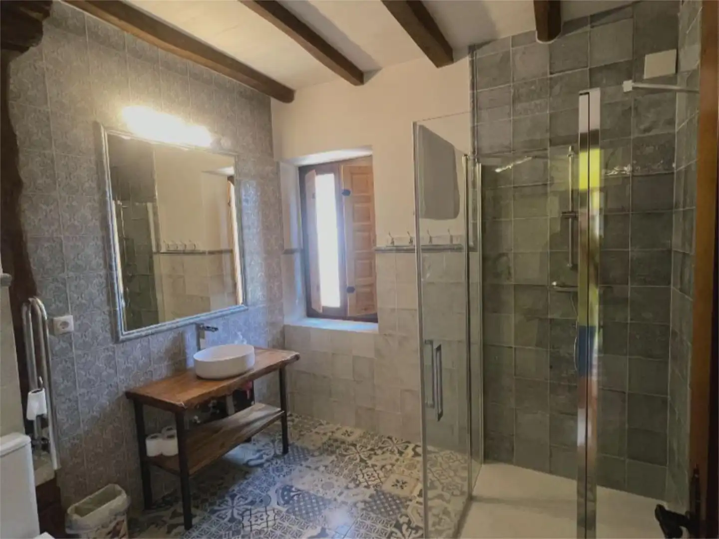 Country homes for sale in Pp-2416, 27, Bustillo de la Vega Bathroom of Country homes for sale in Bustillo de la Vega with Terrace and Swimming Pool