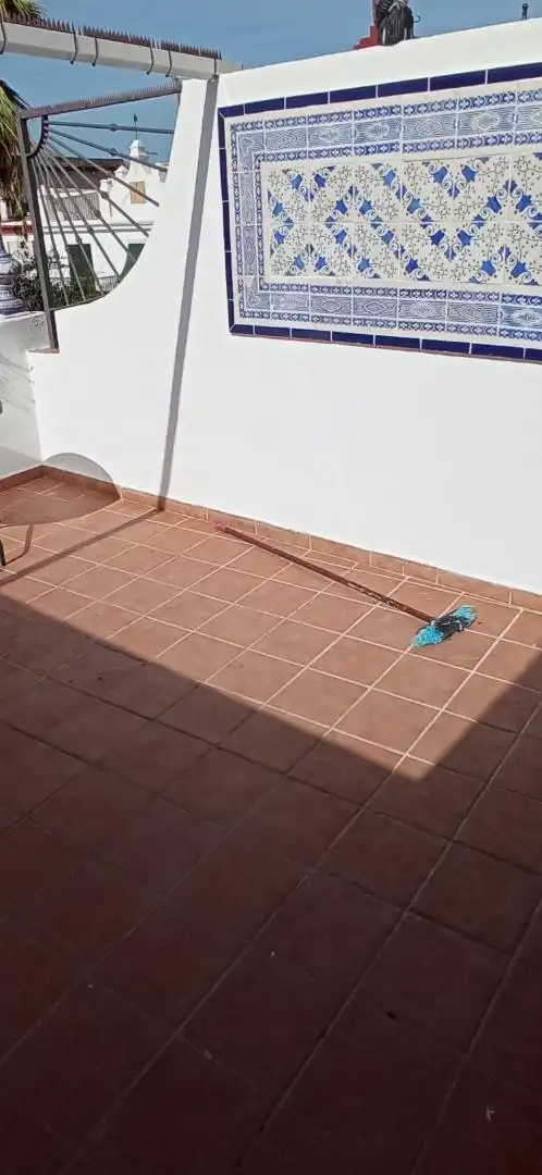 Vista exterior de Dúplex en venda en Sanlúcar de Barrameda amb Terrassa i Balcó
