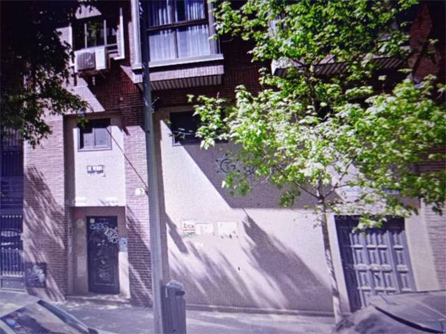 Local comercial en Alquiler en Calle de Baños de Montemayor, 6 en Acacias