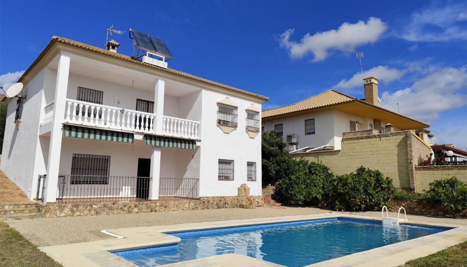 Casa o chalet en venta en Calle Séneca, 32, Écija, Sevilla - imagen 1 Foto 1 de Casa o chalet en venta en Calle Séneca, 32, Écija, Sevilla