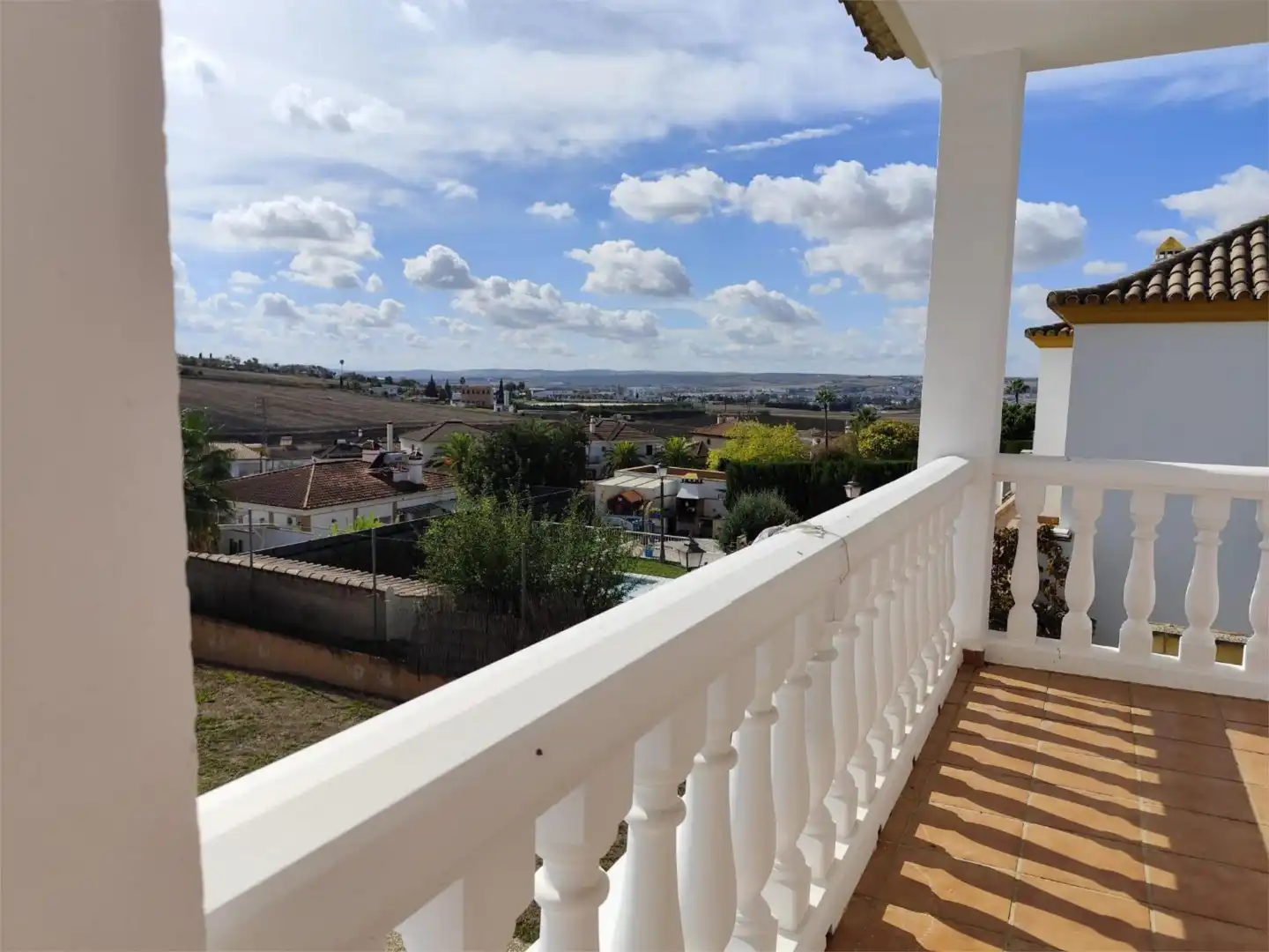 Casa o xalet en venda a Calle Séneca, 32, Écija Vista exterior de Casa o xalet en venda en Écija amb Jardí privat, Terrassa i Piscina