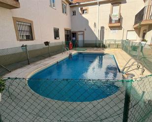 Piscina de Dúplex de lloguer en Pozuelo del Rey amb Aire condicionat, Terrassa i Piscina