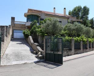 Vista exterior de Casa o xalet en venda en Cabañas de Sayago amb Jardí privat, Terrassa i Traster