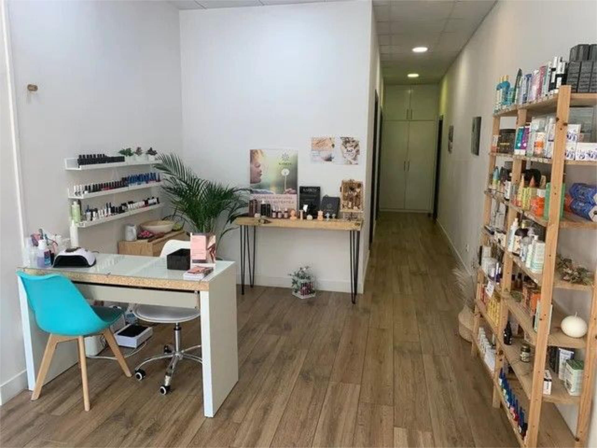 Premises for sale in Sant Feliu de Llobregat  with Air Conditioner, Heating and Parquet flooring