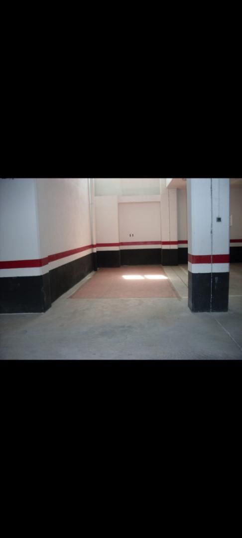 Garage to rent in Ferrol