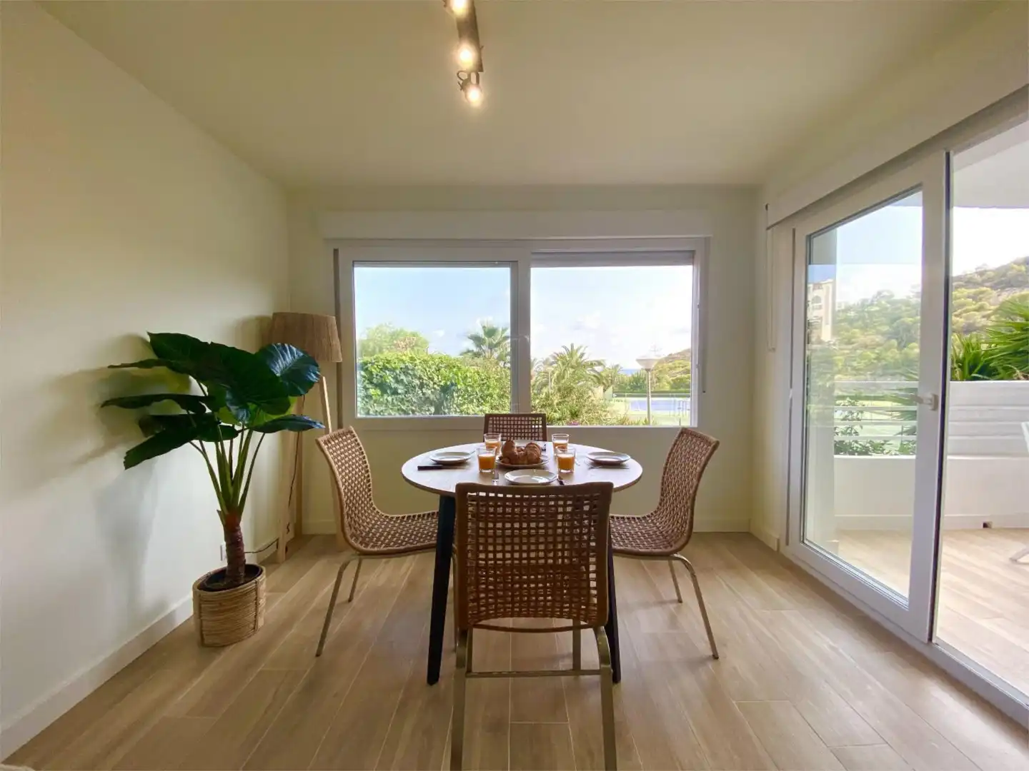 Dining room of Flat for sale in Villajoyosa / La Vila Joiosa  with Heating, Private garden and Parquet flooring