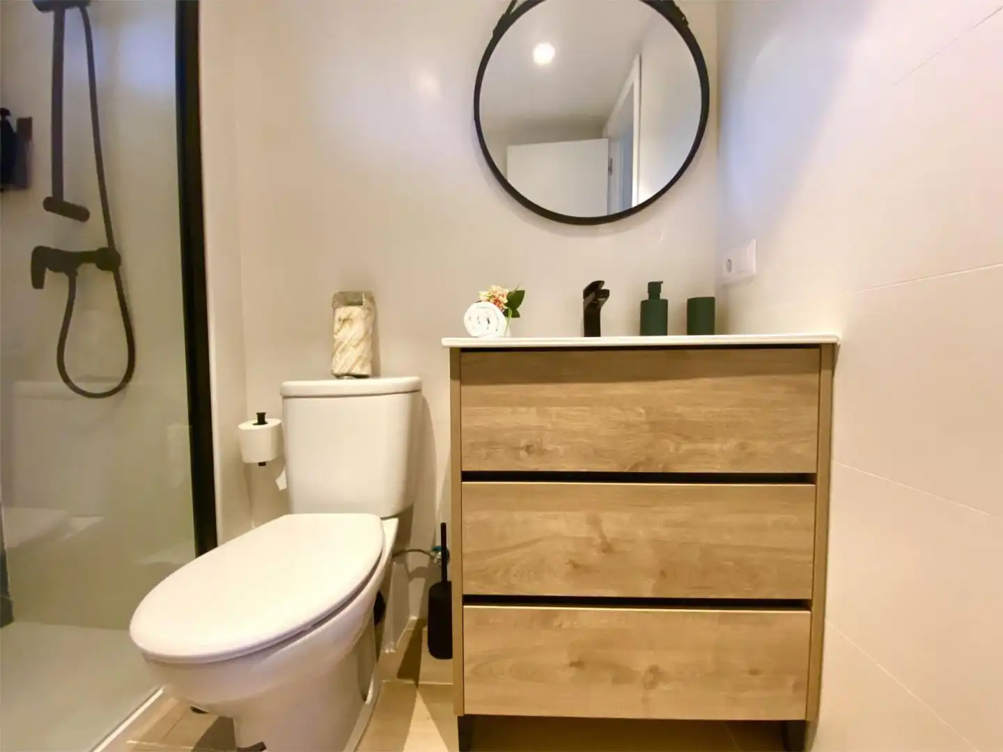 Bathroom of Flat for sale in Villajoyosa / La Vila Joiosa  with Heating, Private garden and Parquet flooring
