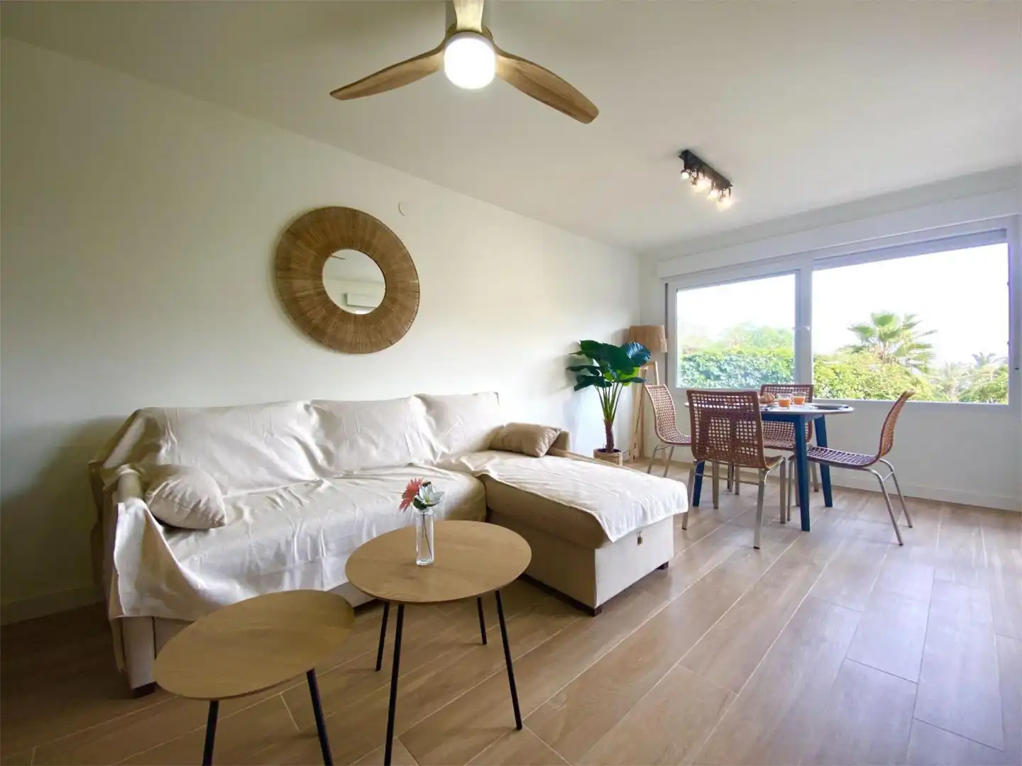 Living room of Flat for sale in Villajoyosa / La Vila Joiosa  with Heating, Private garden and Parquet flooring