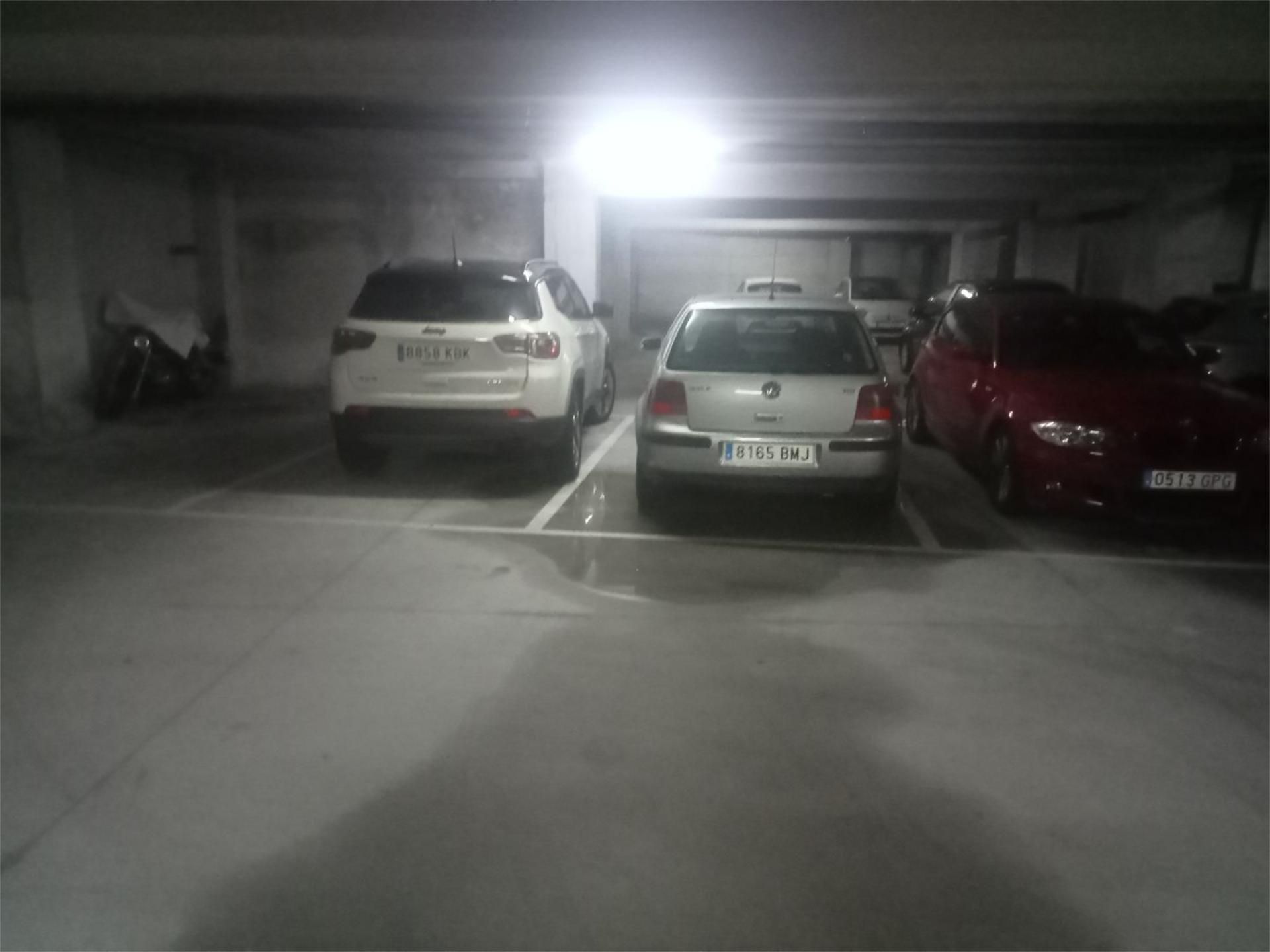 Aparcament de Garatge en venda en Santiago de Compostela 