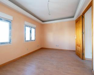 Bedroom of Flat for sale in  Jaén Capital