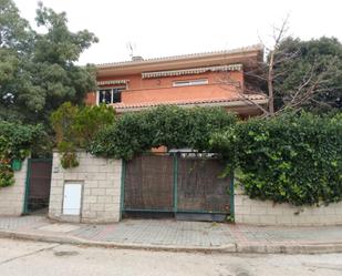 Exterior view of House or chalet for sale in Miraflores de la Sierra