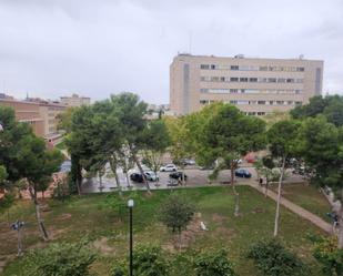 Exterior view of Flat to rent in  Zaragoza Capital  with Air Conditioner and Balcony