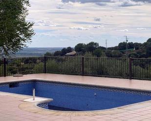 Swimming pool of Single-family semi-detached to rent in Almodóvar del Río